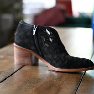 1.STATE Iddah perforated bootie
